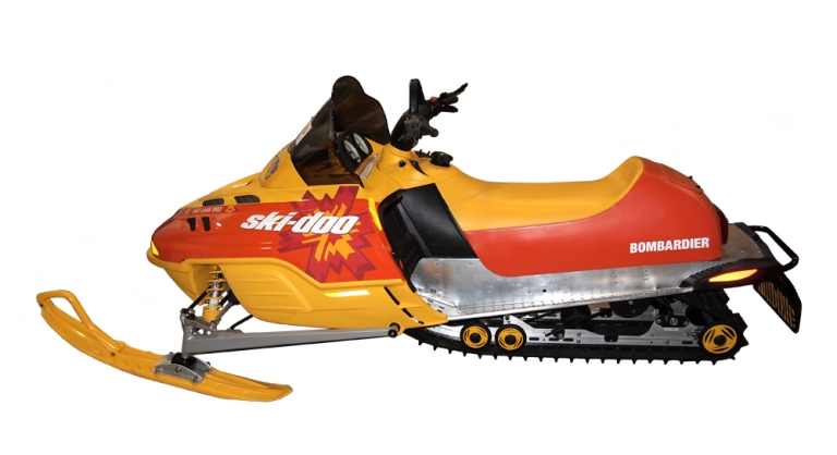 Motoneige Ski-Doo®, modèle MXZ TM 700 R Édition Jeux olympiques