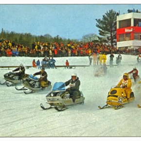 Carte postale : course de motoneiges au New Hampshire 2