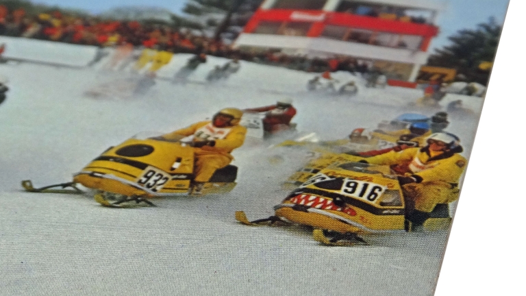 Carte postale : course de motoneiges au New Hampshire 4