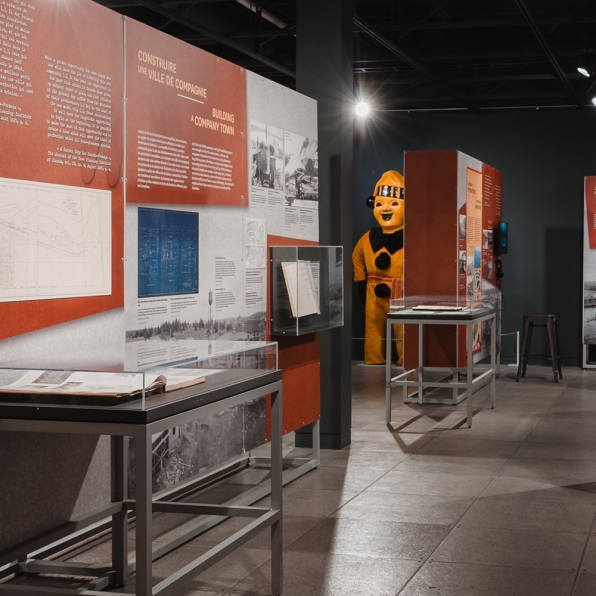 Exposition fascinante sur l’histoire des villes de compagnie à Valcourt, Québec