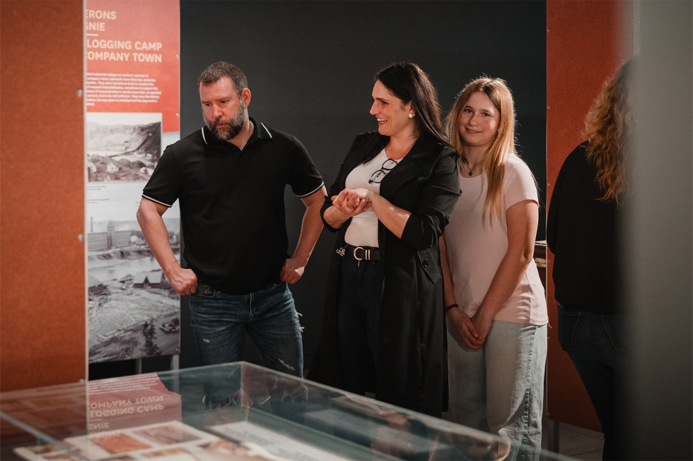 Visite de l'exposition Territoires d'identité